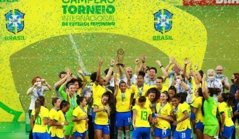 Governo do Amazonas altera horário de expediente em dias de jogos do Brasil na Copa do Mundo