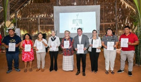 Governador em exercício Tadeu de Sousa sanciona lei que cooficializa e protege línguas indígenas no Amazonas