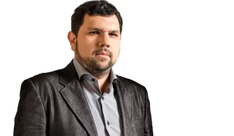 Moraes determina inclusão de Oswaldo Eustáquio em lista de procurados da Interpol