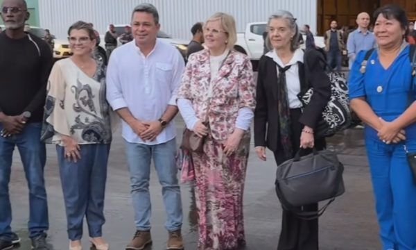 Ao lado do vice-governador do AM, Rosa Weber e Cármen Lúcia visitam São Gabriel da Cachoeira