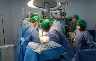 Wilson Lima diz que transplante renal inédito na rede pública estadual traz novas perspectivas para pacientes