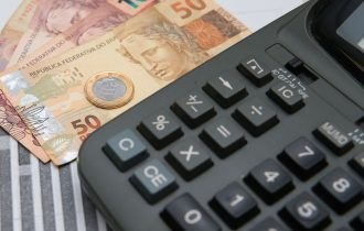 Economia brasileira continua surpreendendo até mesmo os mais otimistas", diz especialista