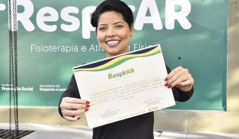 Paciente diagnosticada com Lúpus volta a andar após tratamento no programa RespirAR