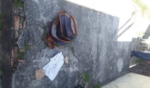 Cabeça é encontrada dentro de mochila e ao lado de carta no São Lázaro, em Manaus