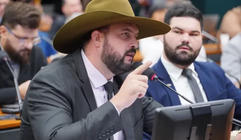 Rosa Weber manda à PGR pedido de líder do PT para investigar Zé Trovão por discurso de ódio contra Lula