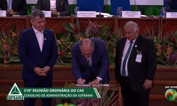 Em Manaus, Geraldo Alckmin assina contrato de gestão do Centro de Bionegócios da Amazônia