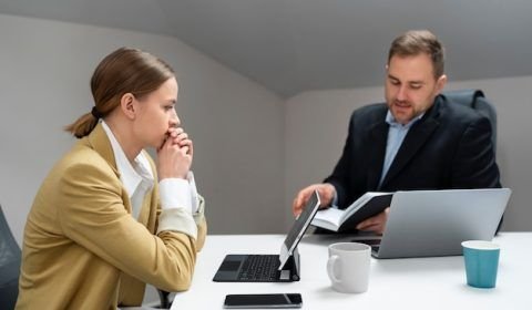 Realizado pela IAUDIT, estudo sobre canal de denúncias mostra que os assédios moral e sexual ainda são a maior questão do ambiente corporativo