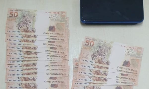 PF prende casal por aquisição de moeda falsa