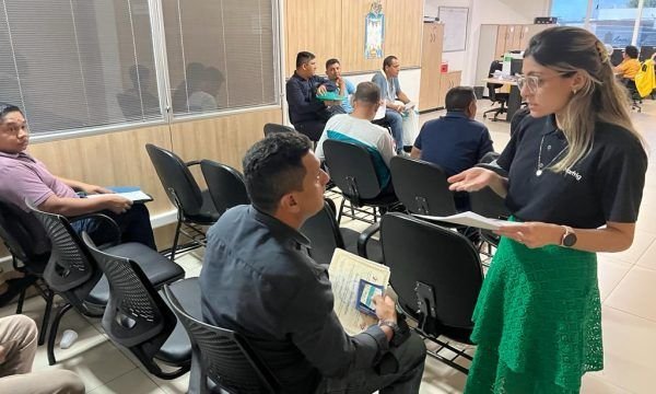 Prefeitura de Manaus firma parceria com multinacional para ofertar vagas de emprego