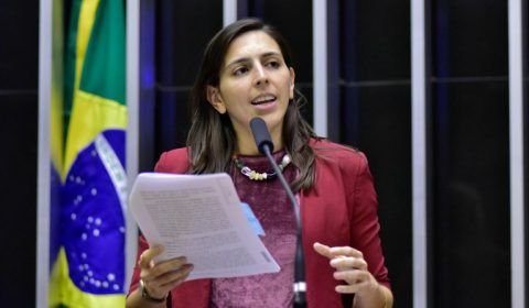 Câmara aprova atendimento educacional diferenciado a alunas mães, gestantes e lactantes