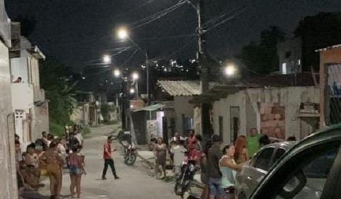 Criança de 4 anos tem a cabeça esmagada por uma Van em Manaus