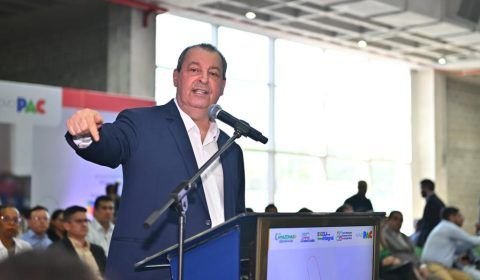 Senador Omar cobra do MEC a criação de mais universidades federais no interior do Amazonas