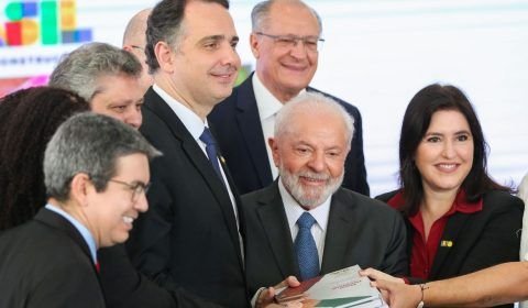 Erraremos menos na gestão do país ouvindo o que o povo pensa, diz Lula