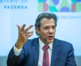 Haddad entrega hoje a Lula plano contra efeitos do tarifaço dos EUA