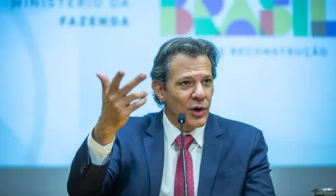 Haddad entrega hoje a Lula plano contra efeitos do tarifaço dos EUA