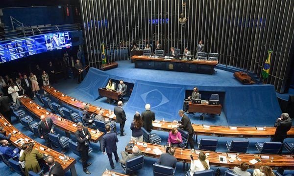 Transporte gratuito em eleição está na pauta do Plenário desta terça