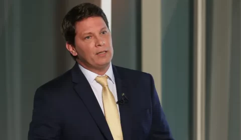 Mario Frias é internado em Brasília e será submetido a procedimento no coração