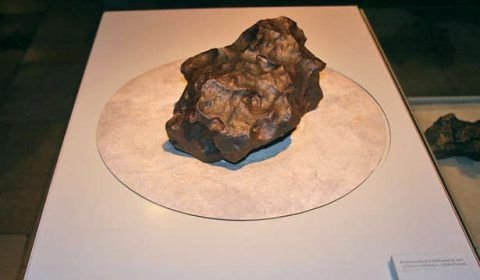 Mulher atingida na França: Para astrônomos, não foi meteorito