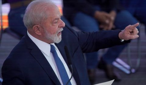 Amapá “pode continuar sonhando” com exploração de petróleo, diz Lula