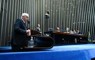 Senado restaura voto de desempate pró-governo no Carf