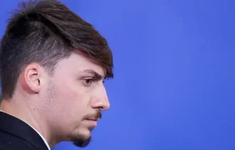 Filho de Bolsonaro, Jair Renan é alvo de operação da polícia do DF