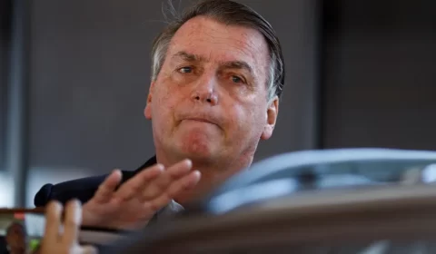Pesquisa Atlas: 54,3% consideram que Bolsonaro está diretamente envolvido em desvio de joias