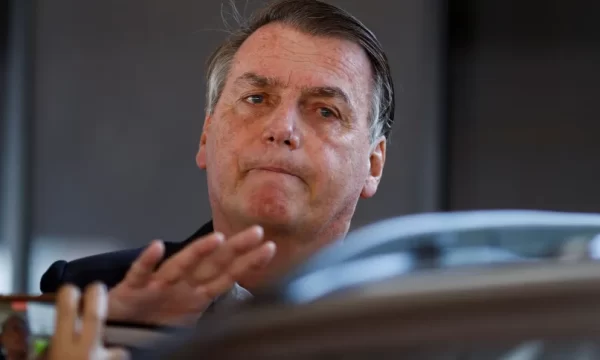 Pesquisa Atlas: 54,3% consideram que Bolsonaro está diretamente envolvido em desvio de joias