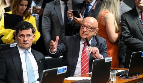 CAE vota recompensa por notícia de crime contra mercado de valores mobiliários