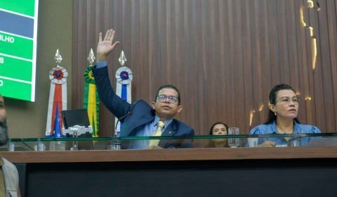 Deputado João Luiz vota contra o veto ao PL que proíbe desrespeito de doutrinas e crenças relativas à religião cristã no Amazonas