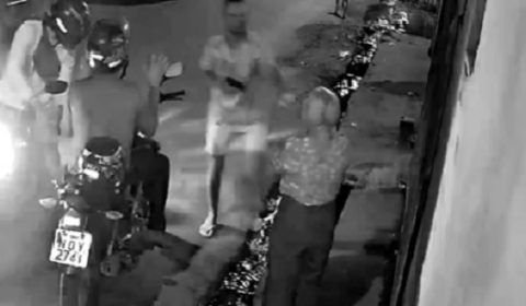 Dois homens em uma moto roubam celulares no bairro Tancredo Neves