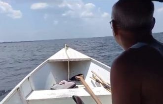 Dois homens são resgatados após ficarem à deriva no rio próximo a Manacapuru