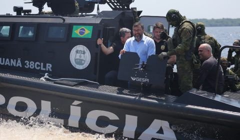 Governador Wilson Lima entrega lanchas blindadas ao sistema de segurança pública e vistoria Base Arpão 2