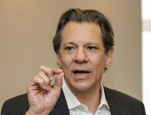 Haddad fará proposta aos estados para conter preços dos combustíveis