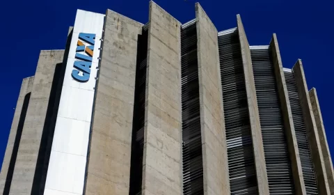 Impasses entre governo e Centrão passam por vice-presidências da Caixa