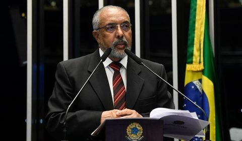 Paim apoia parceria Brasil e Estados Unidos em defesa dos direitos trabalhistas
