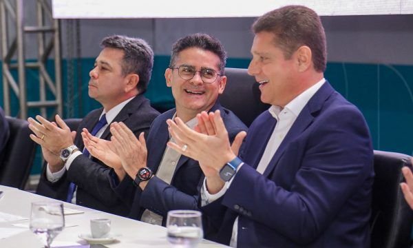David Almeida está entre os prefeitos mais populares do Brasil
