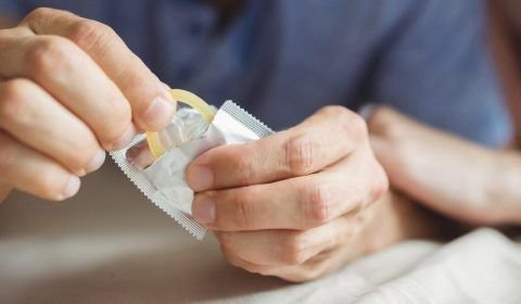 Quase 30% dos adolescentes entre 13 e 15 anos já iniciaram a vida sexual; uso de preservativos diminuiu 22,3% em 10 anos