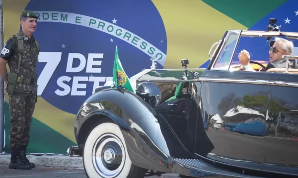 Sob clima de pacificação, Lula participa do desfile de 7/9. Acompanhe