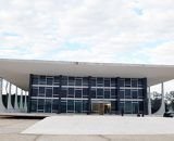 Defesa pede autorização do STF para que Bolsonaro possa operar ombro