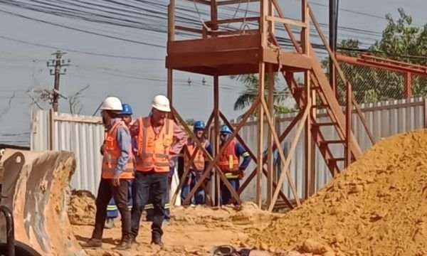 Urgente: trator atropela trabalhador em Manaus (veja o vídeo)