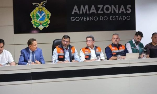 Wilson Lima recebe de Lula garantia de apoio às famílias afetadas pela estiagem