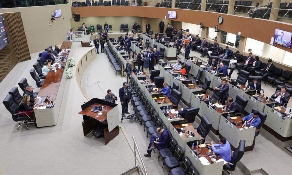 Câmara Municipal de Manaus aprova seis Projetos de Lei em Sessão Plenária desta quarta-feira