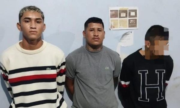 Dois homens e um menor foram capturados suspeitos da morte de mulher de pirata em Tefé