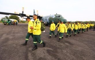 Governo do Amazonas recebe mais 94 brigadistas do Ibama para apoiar no combate às queimadas