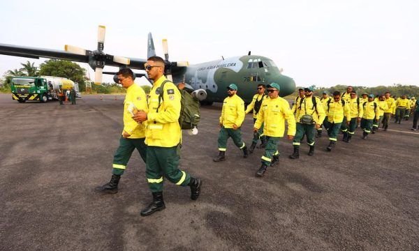 Governo do Amazonas recebe mais 94 brigadistas do Ibama para apoiar no combate às queimadas