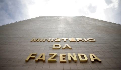 Movimento do governo para gastar menos com Saúde traz respiro fiscal, mas pode gerar insegurança jurídica, diz especialista