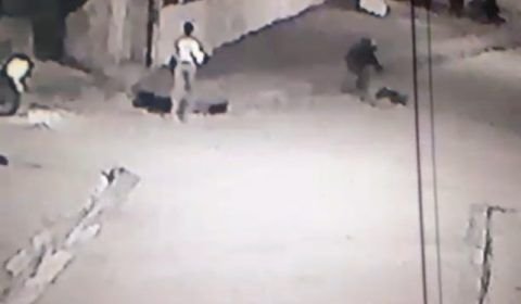 Mulher de pirata é morta ao tentar se esconder na casa de amigos, em Tefé