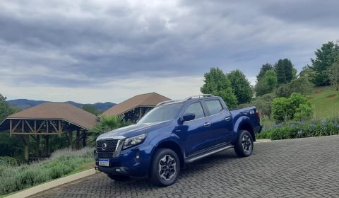 Nissan mostra versatilidade da Frontier 2024 em todos os terrenos