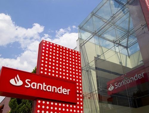Amazonenses podem concorrer a 2,5 mil vagas em programa gratuito do Santander que prepara profissionais para trabalhar no mercado financeiro