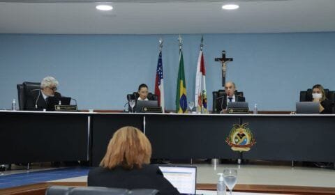 TCE-AM cumpre decisão de presidente do TJ sobre eventual afastamento de conselheiro